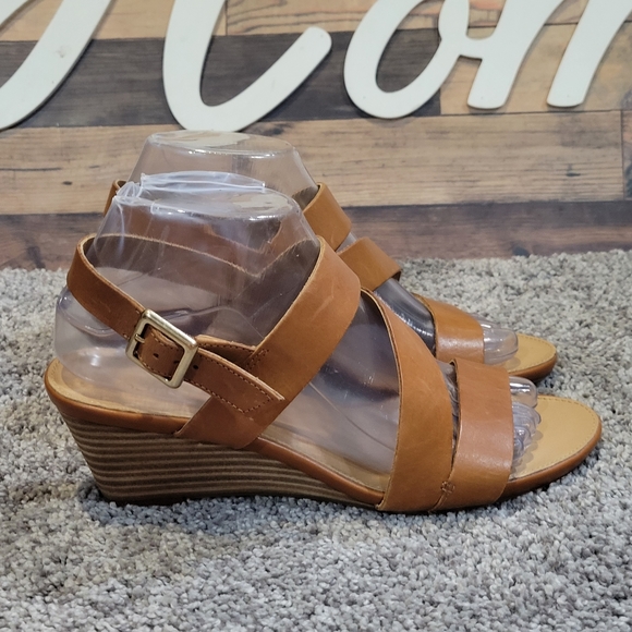 Franco Sarto Shoes - Franco Sarto Women's Brown Leather Wedge Sandals Size 8.  Pre-owned Good Conditi
